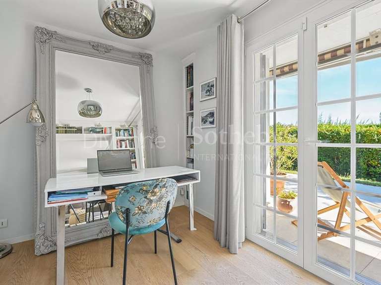 Maison Divonne-les-Bains - 4 chambres - 192m²