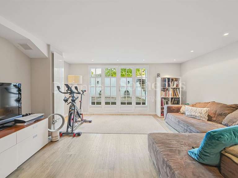 Maison Divonne-les-Bains - 4 chambres - 192m²