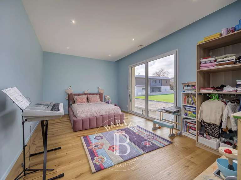 Villa Divonne-les-Bains - 4 chambres - 258m²