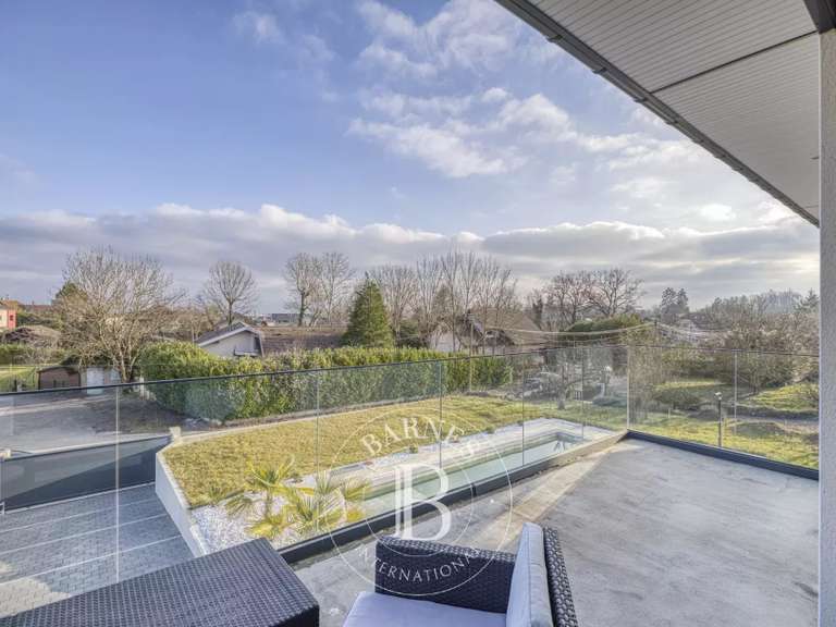 Villa Divonne-les-Bains - 4 chambres - 258m²