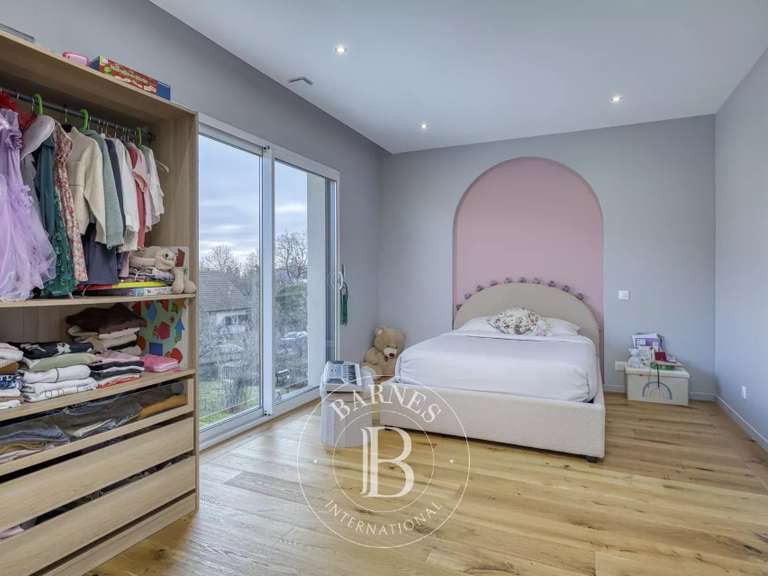 Villa Divonne-les-Bains - 4 chambres - 258m²