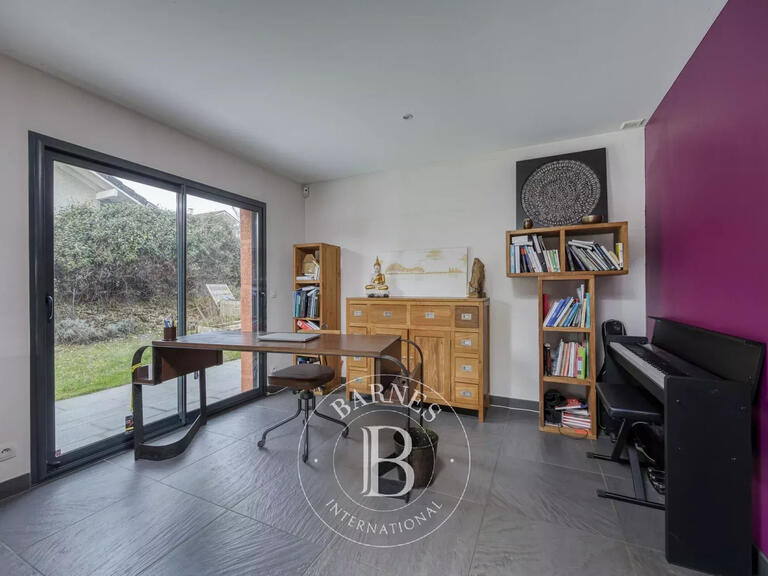 Villa Divonne-les-Bains - 4 chambres - 188m²