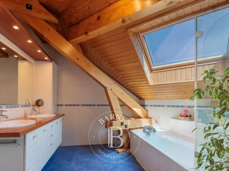 Villa Divonne-les-Bains - 6 chambres - 216m²