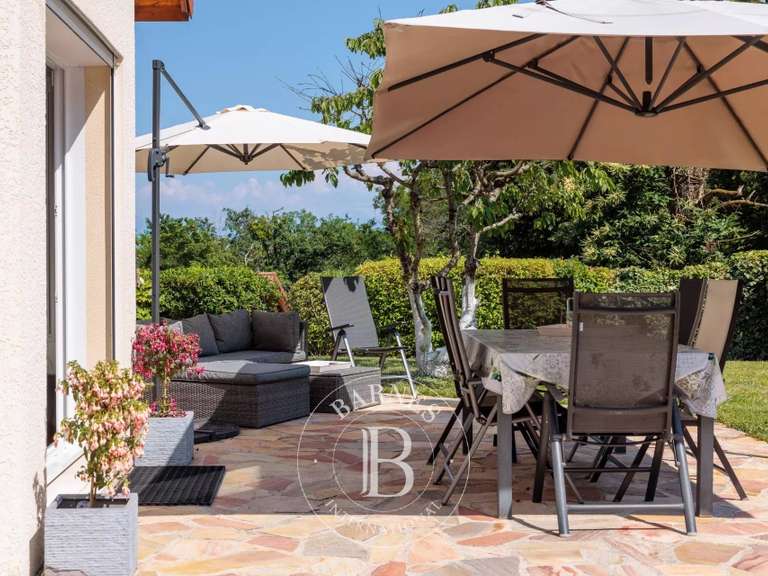 Villa Divonne-les-Bains - 6 chambres - 216m²