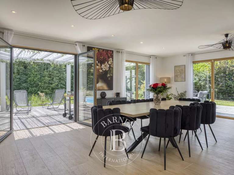 Villa Divonne-les-Bains - 4 chambres - 227m²