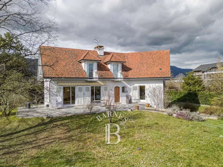 Villa Divonne-les-Bains - 4 chambres - 266m²