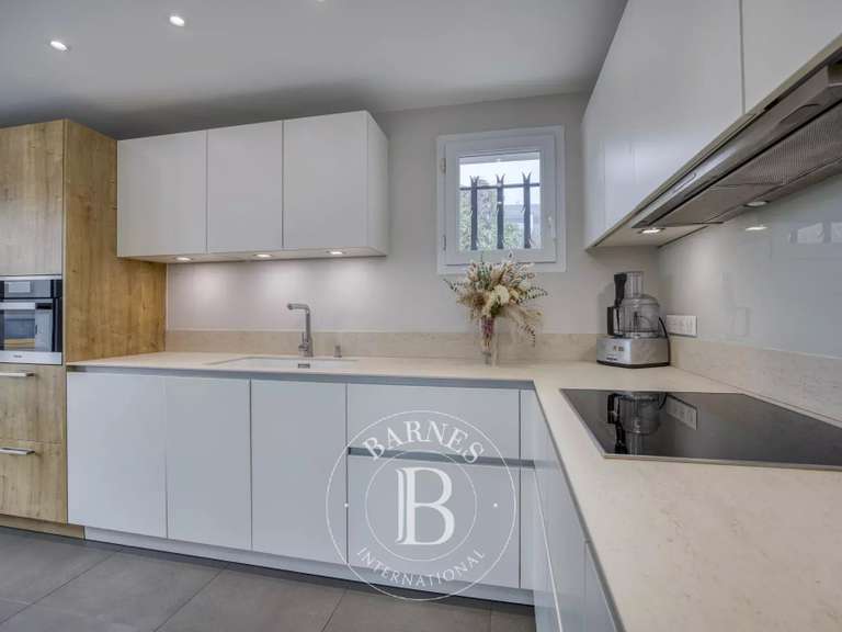 Villa Divonne-les-Bains - 5 chambres - 182m²