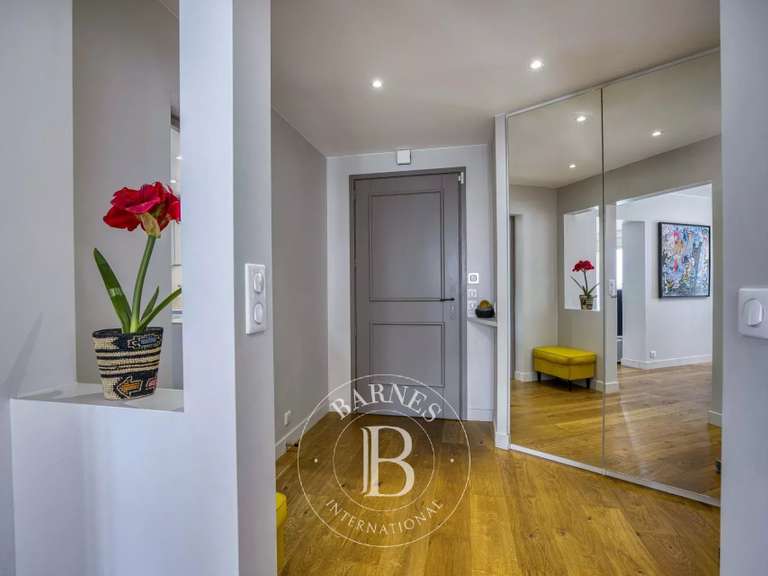 Villa Divonne-les-Bains - 5 chambres - 182m²