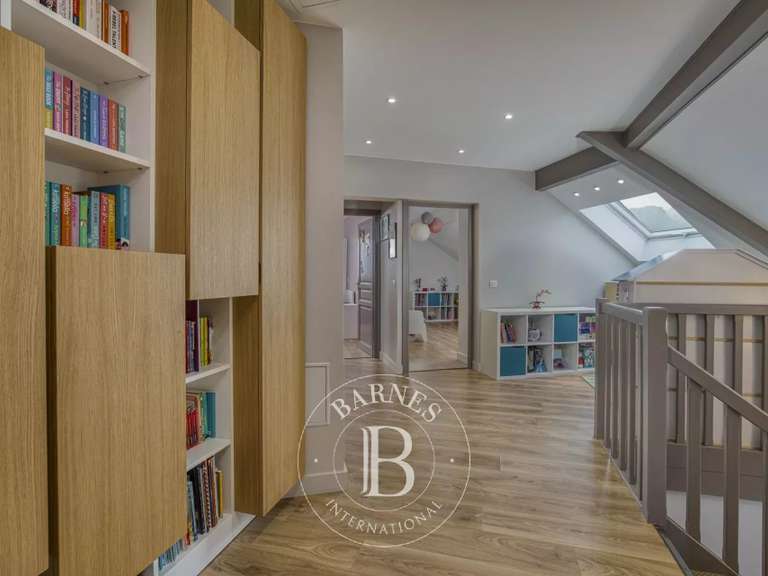 Villa Divonne-les-Bains - 5 chambres - 182m²