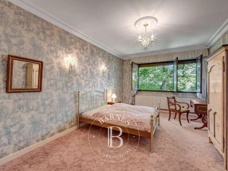 Villa Divonne-les-Bains - 5 chambres - 303m²