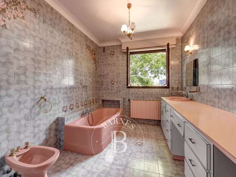 Villa Divonne-les-Bains - 5 chambres - 303m²