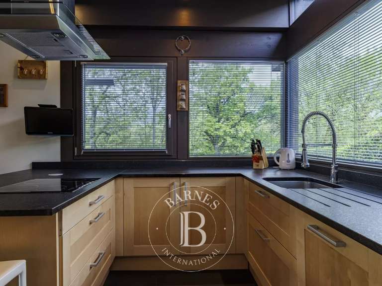 Villa Divonne-les-Bains - 4 bedrooms - 316m²