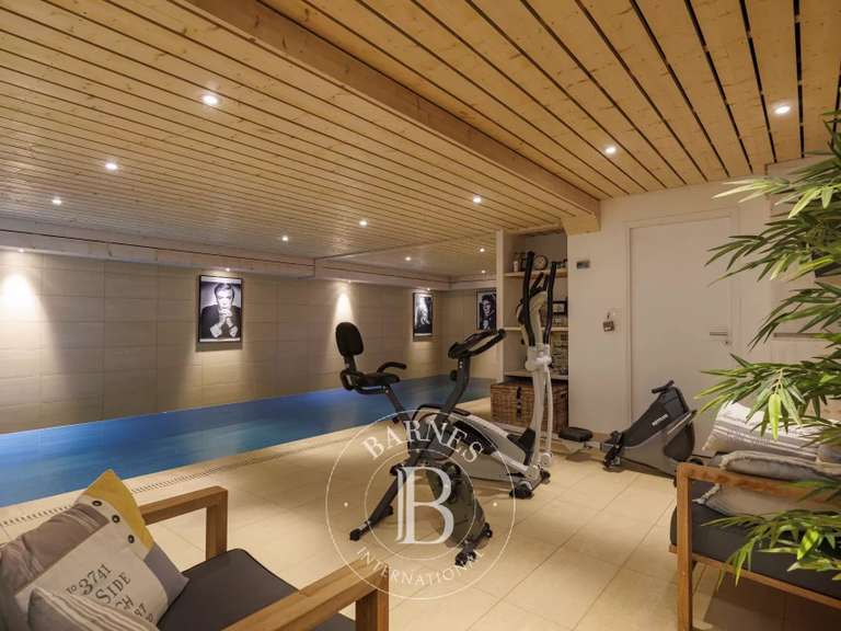 Villa Divonne-les-Bains - 4 bedrooms - 316m²