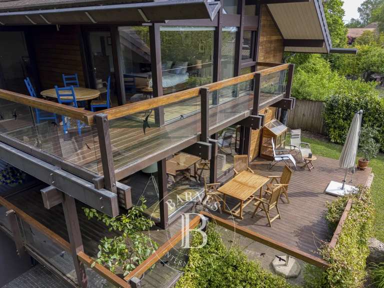 Villa Divonne-les-Bains - 4 bedrooms - 316m²
