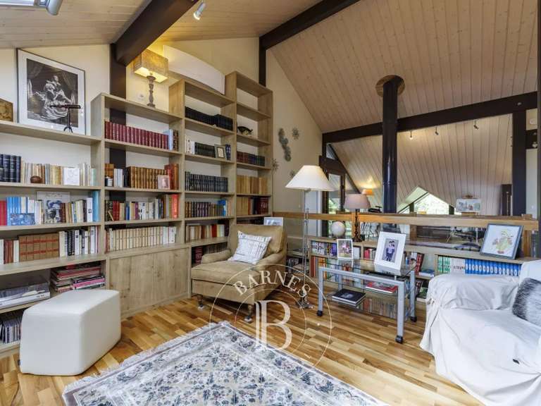 Villa Divonne-les-Bains - 4 bedrooms - 316m²