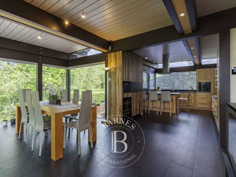 Villa Divonne-les-Bains - 4 bedrooms - 316m²