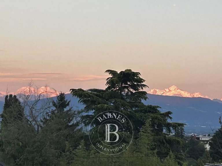 Villa Divonne-les-Bains - 4 chambres - 316m²
