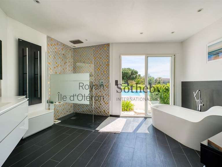 Maison Dolus-d'Oléron - 6 chambres - 360m²