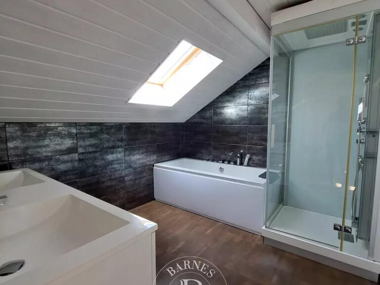 House Domancy - 4 bedrooms - 231m²