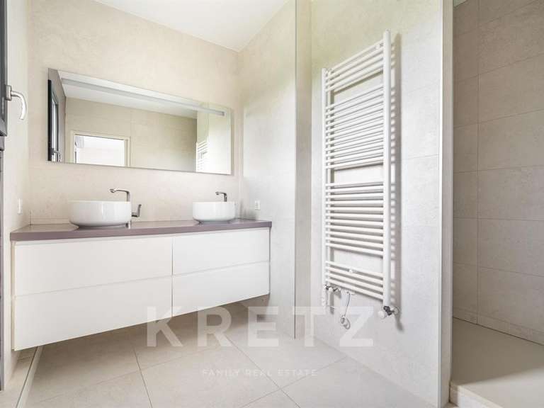 House Dommartin - 6 bedrooms - 200m²