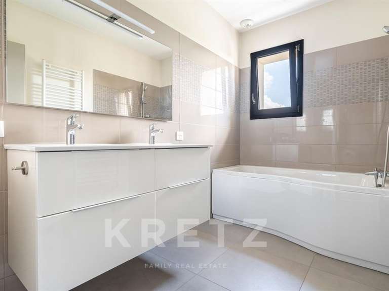 House Dommartin - 6 bedrooms - 200m²