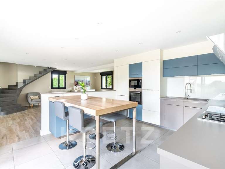 House Dommartin - 6 bedrooms - 200m²