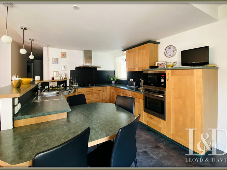 House Dompierre-sur-Mer - 4 bedrooms - 154m²