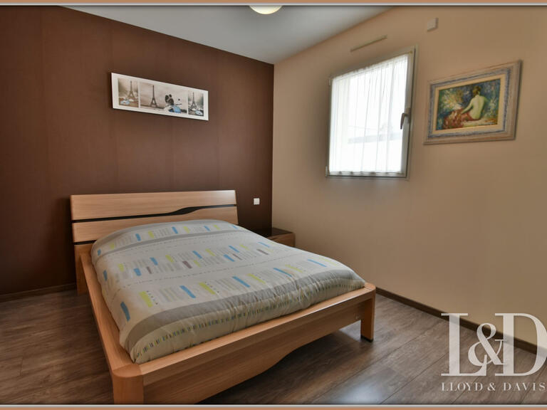 House Dompierre-sur-Mer - 4 bedrooms - 154m²