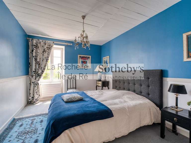 Maison Dompierre-sur-Mer - 5 chambres - 283m²