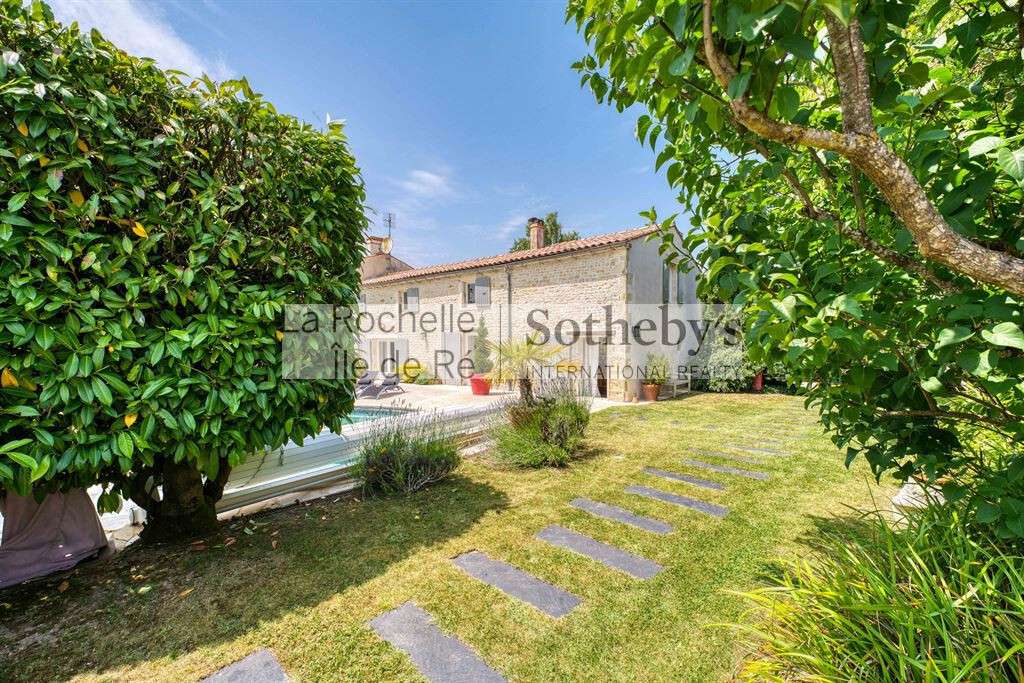 House Dompierre-sur-Mer
