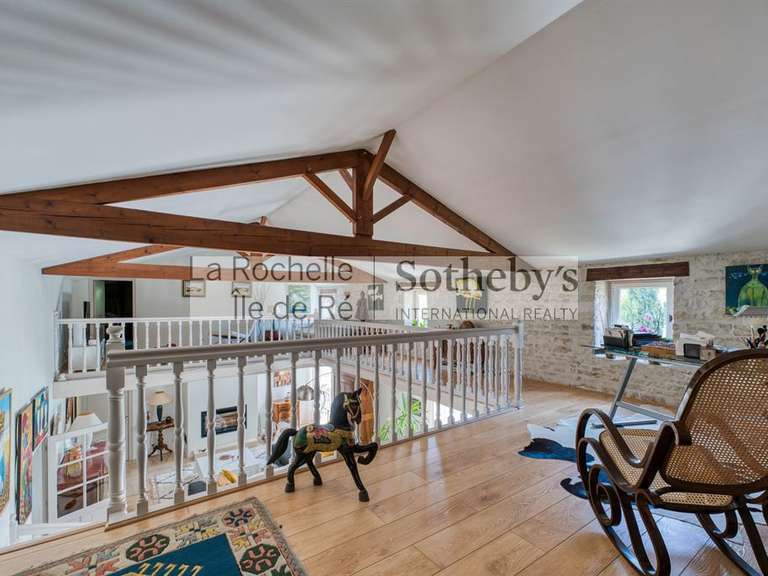 Maison Dompierre-sur-Mer - 5 chambres - 283m²