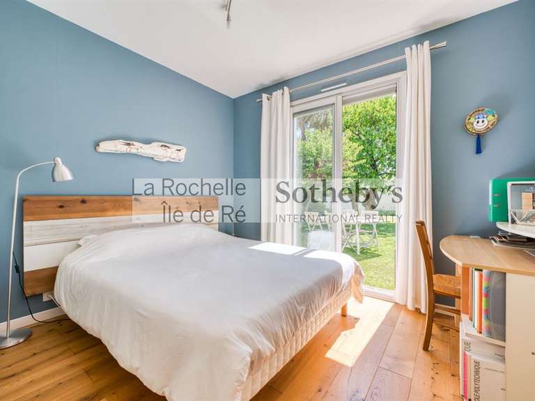 Maison Dompierre-sur-Mer - 5 chambres - 200m²