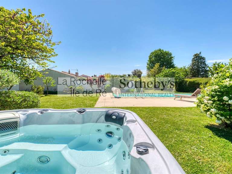 Maison Dompierre-sur-Mer - 5 chambres - 200m²