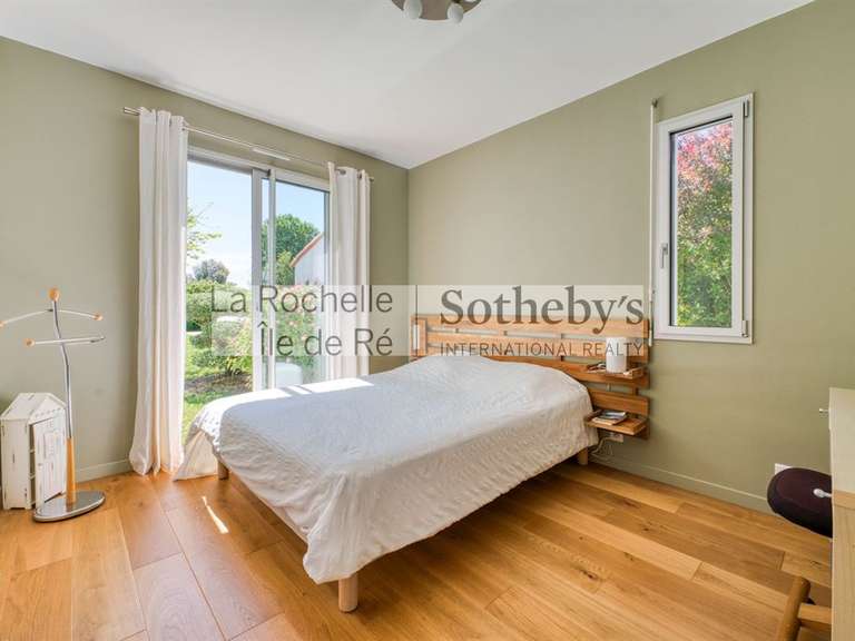 Maison Dompierre-sur-Mer - 5 chambres - 200m²