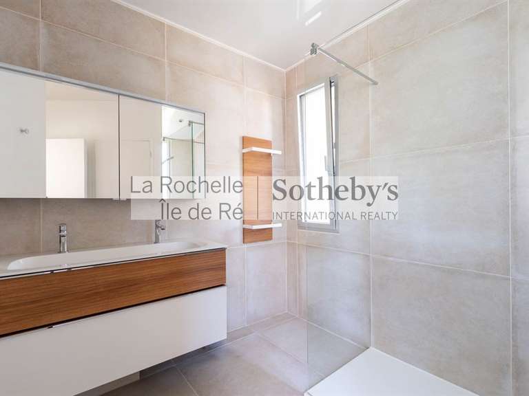 Maison Dompierre-sur-Mer - 5 chambres - 200m²