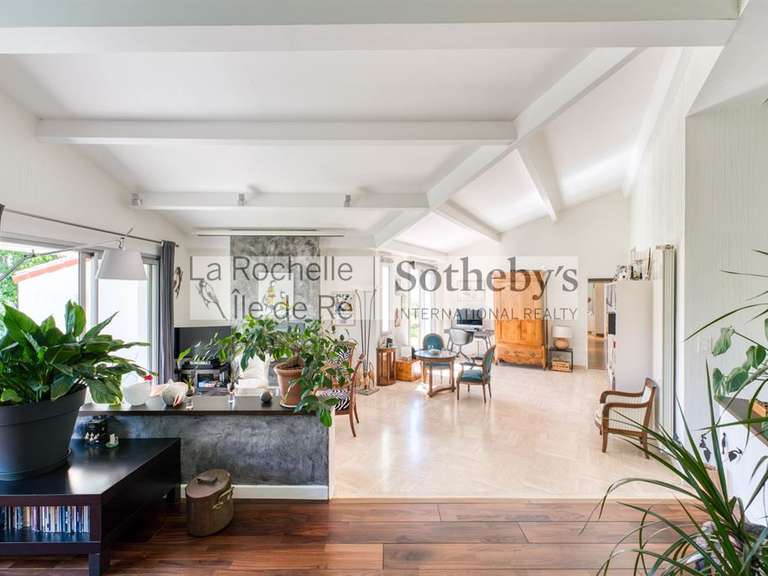 Maison Dompierre-sur-Mer - 5 chambres - 200m²