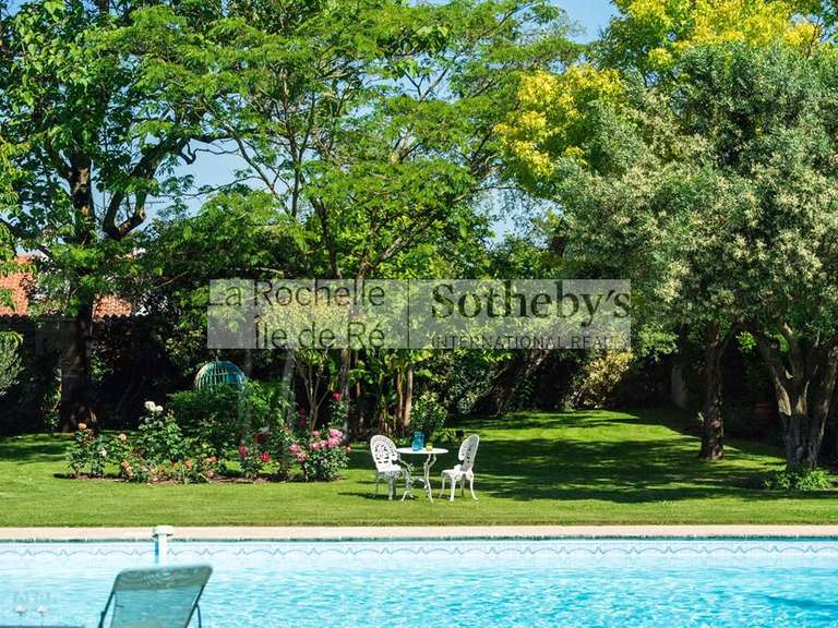 Maison Dompierre-sur-Mer - 5 chambres - 310m²