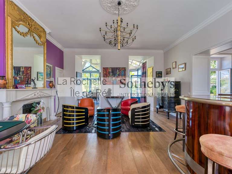 Maison Dompierre-sur-Mer - 5 chambres - 310m²