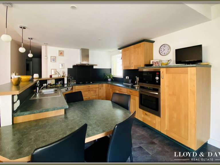 Maison Dompierre-sur-Mer - 4 chambres - 154m²