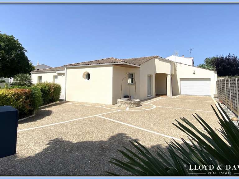 Maison Dompierre-sur-Mer - 4 chambres - 154m²