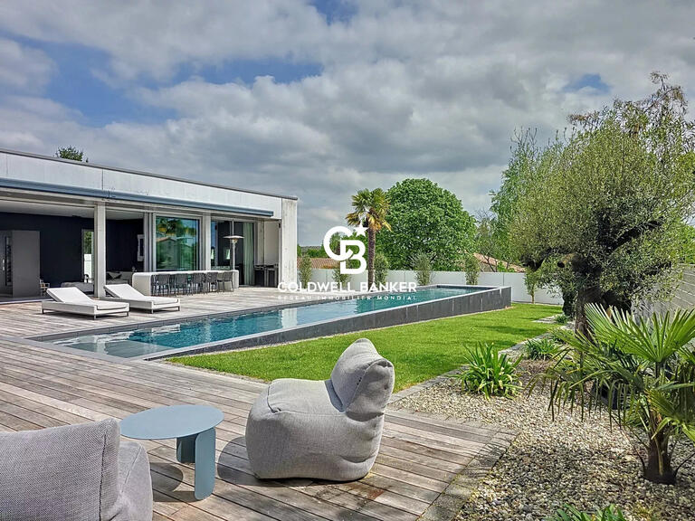 Villa Dompierre-sur-Yon - 5 bedrooms - 332m²