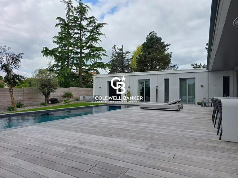 Villa Dompierre-sur-Yon - 5 bedrooms - 332m²
