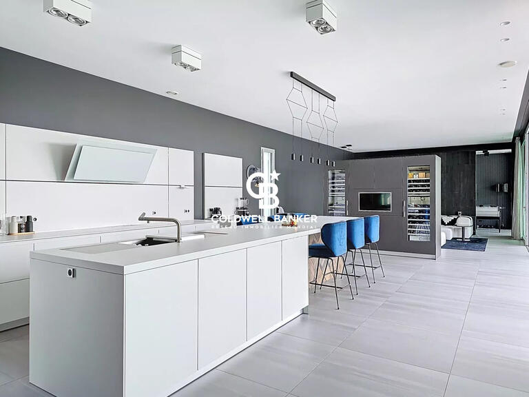 Villa Dompierre-sur-Yon - 5 bedrooms - 332m²