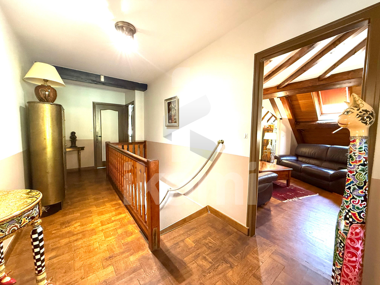 Maison Doucier - 6 chambres - 329m²