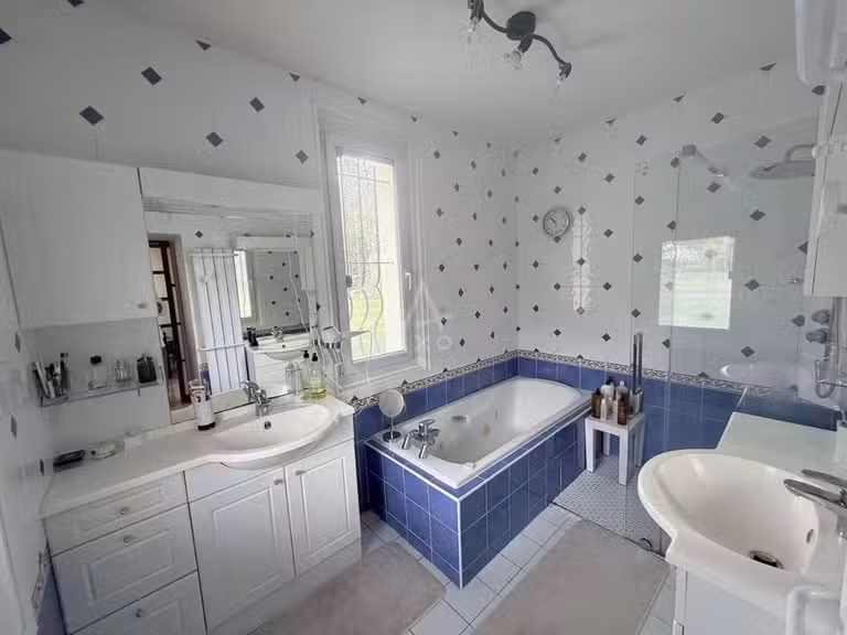 House Doué-en-Anjou - 4 bedrooms