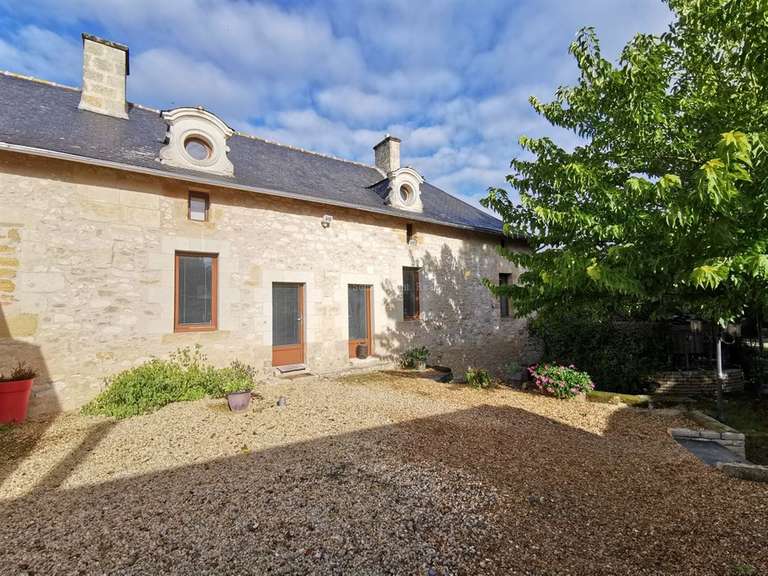 Maison Doué-la-Fontaine - 11 chambres - 680m²