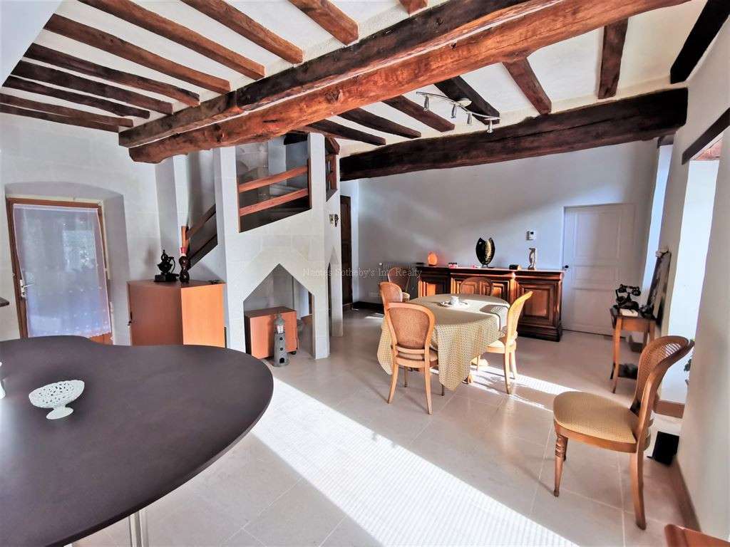 Maison Doué-la-Fontaine