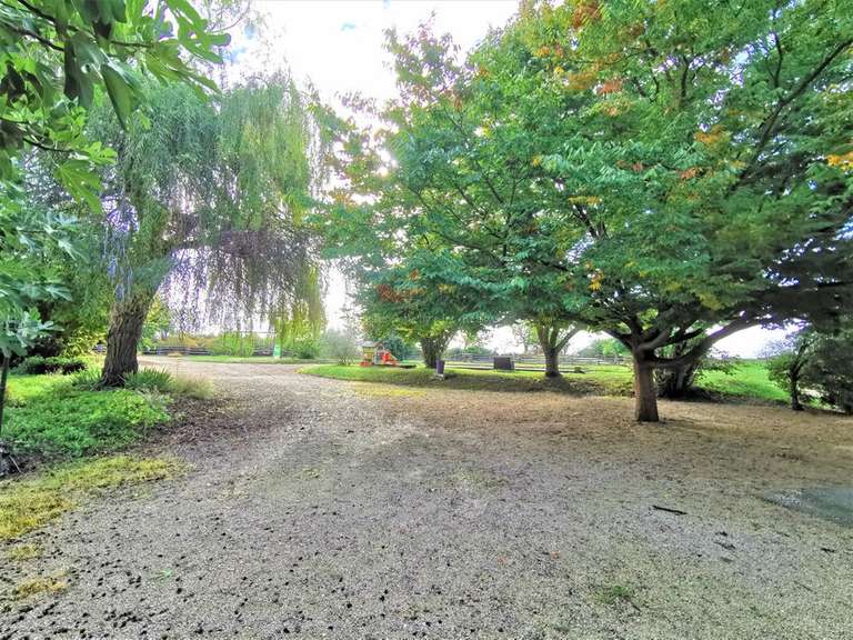 Maison Doué-la-Fontaine - 11 chambres - 680m²