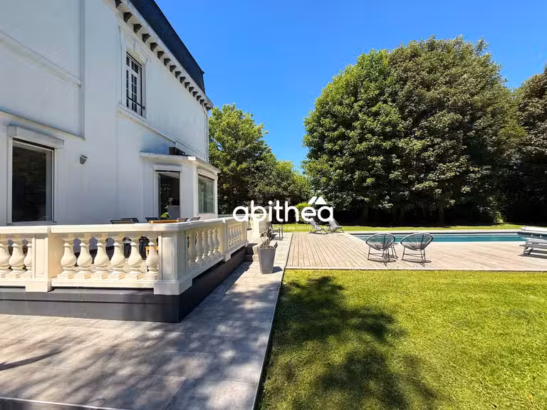 House Dourges - 7 bedrooms - 302m²
