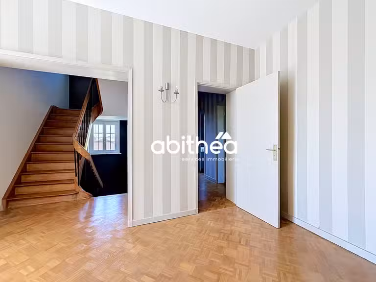 House Dourges - 7 bedrooms - 302m²